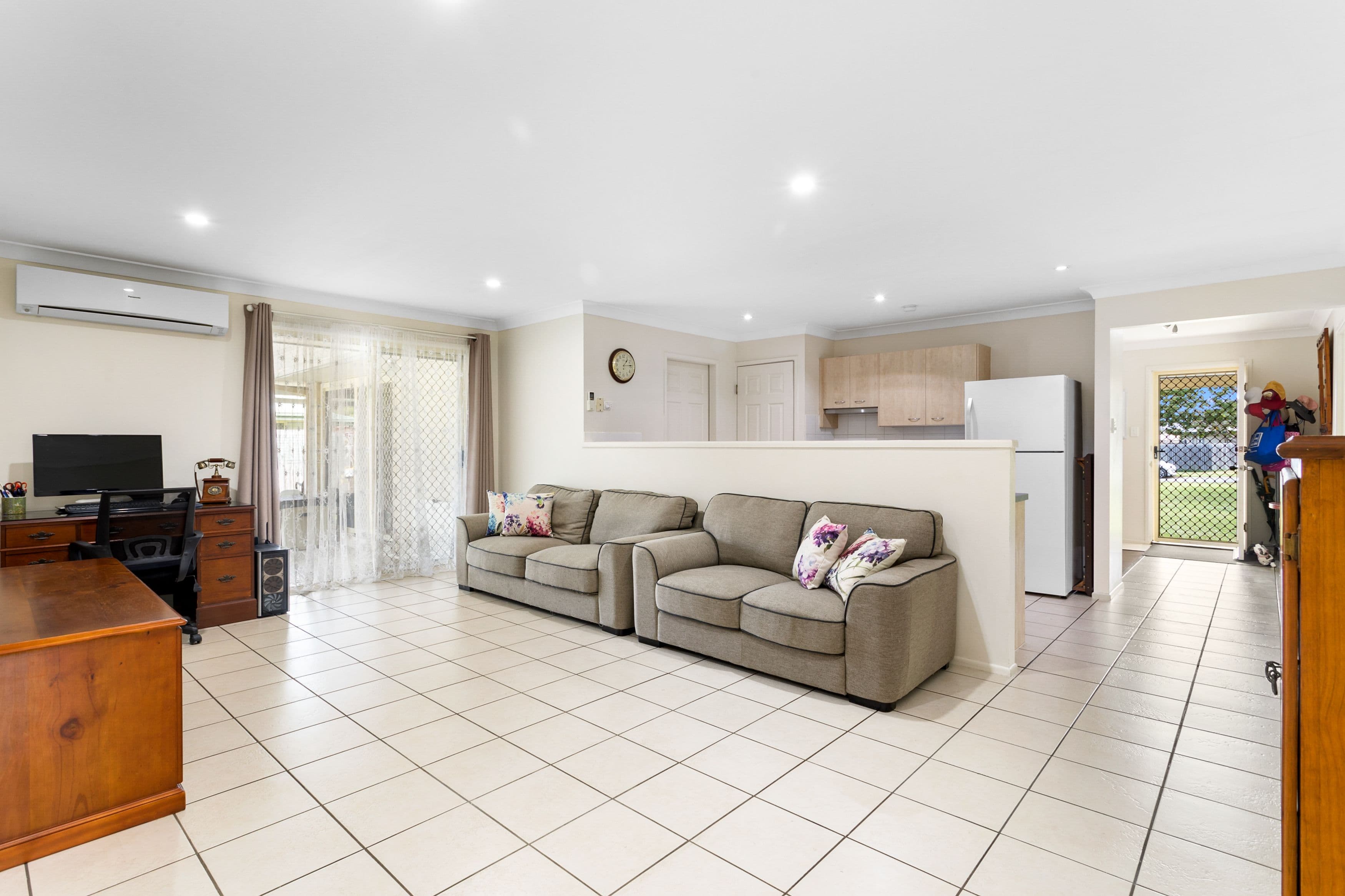 24 Commander Street, Deception Bay QLD 4508, Deception Bay - Thumbnail 3