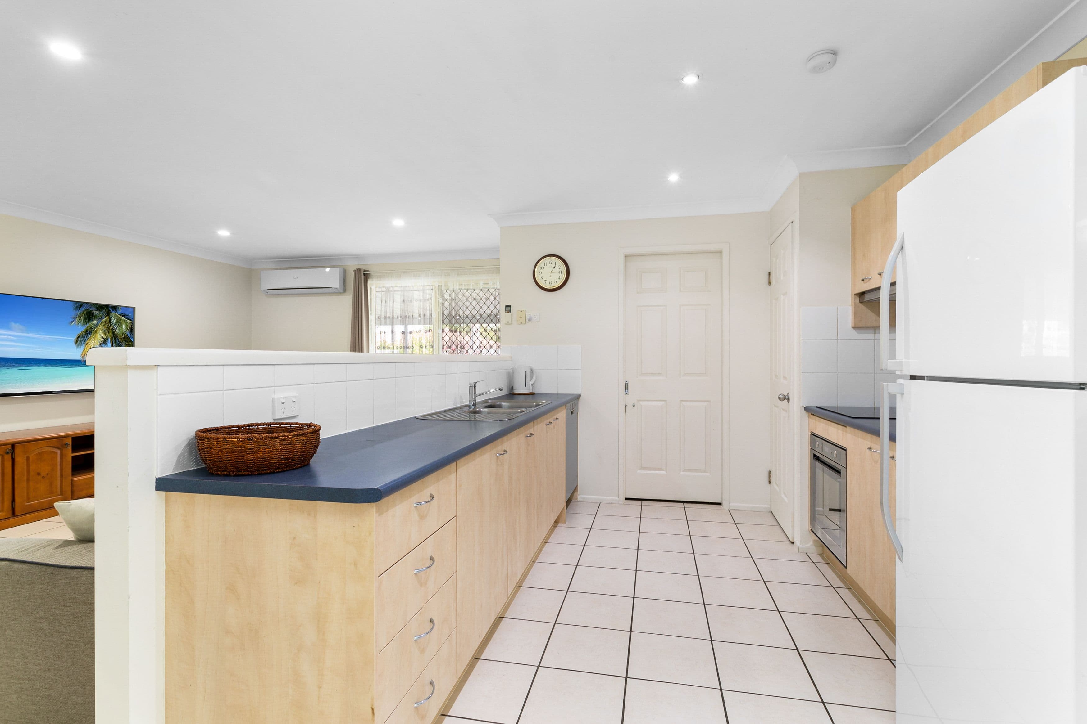 24 Commander Street, Deception Bay QLD 4508, Deception Bay - Thumbnail 5