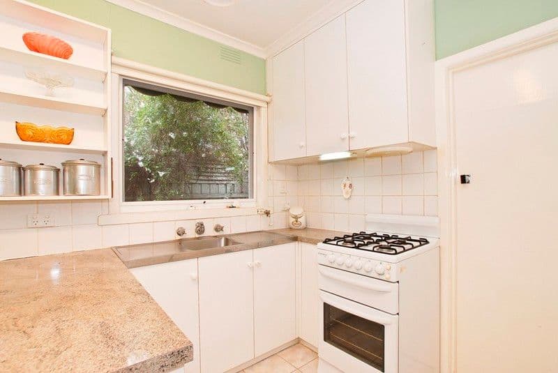 17  DICKSON Crescent, RINGWOOD NORTH VIC 3134, Ringwood North - Thumbnail 4