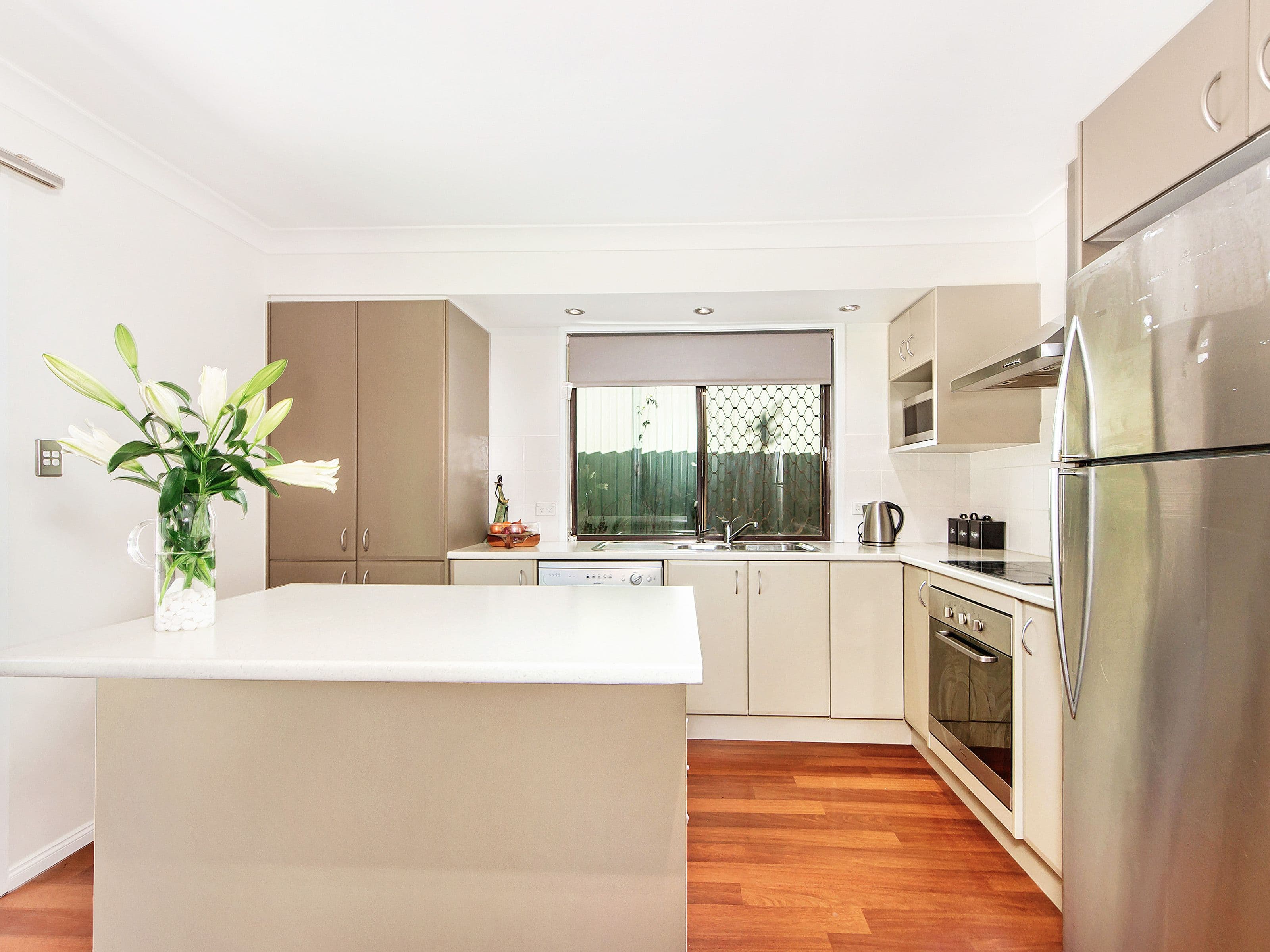 13 Angaston Avenue, Carrara QLD 4211, Carrara - Thumbnail 2