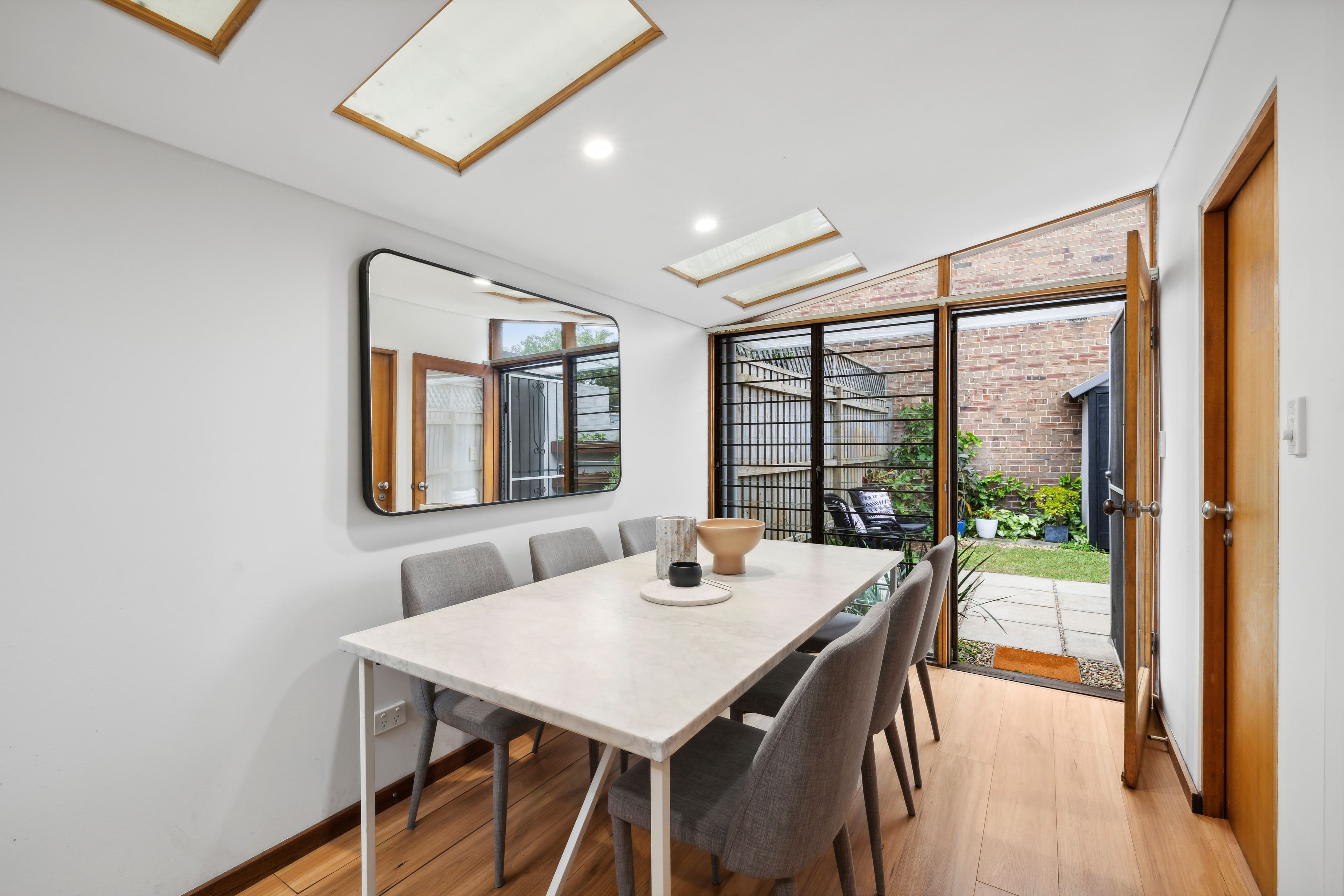 32 Morrissey Road, Erskineville NSW 2043, Erskineville - Thumbnail 3