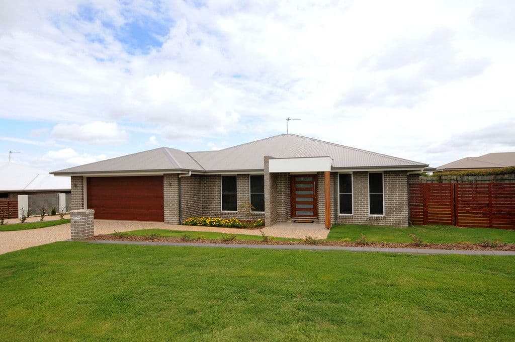 31 Wigan Avenue, Highfields QLD 4352, Highfields - Thumbnail 2