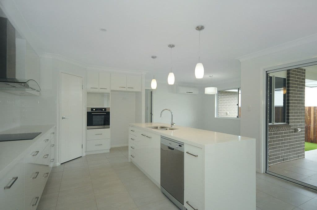 31 Wigan Avenue, Highfields QLD 4352, Highfields - Thumbnail 3