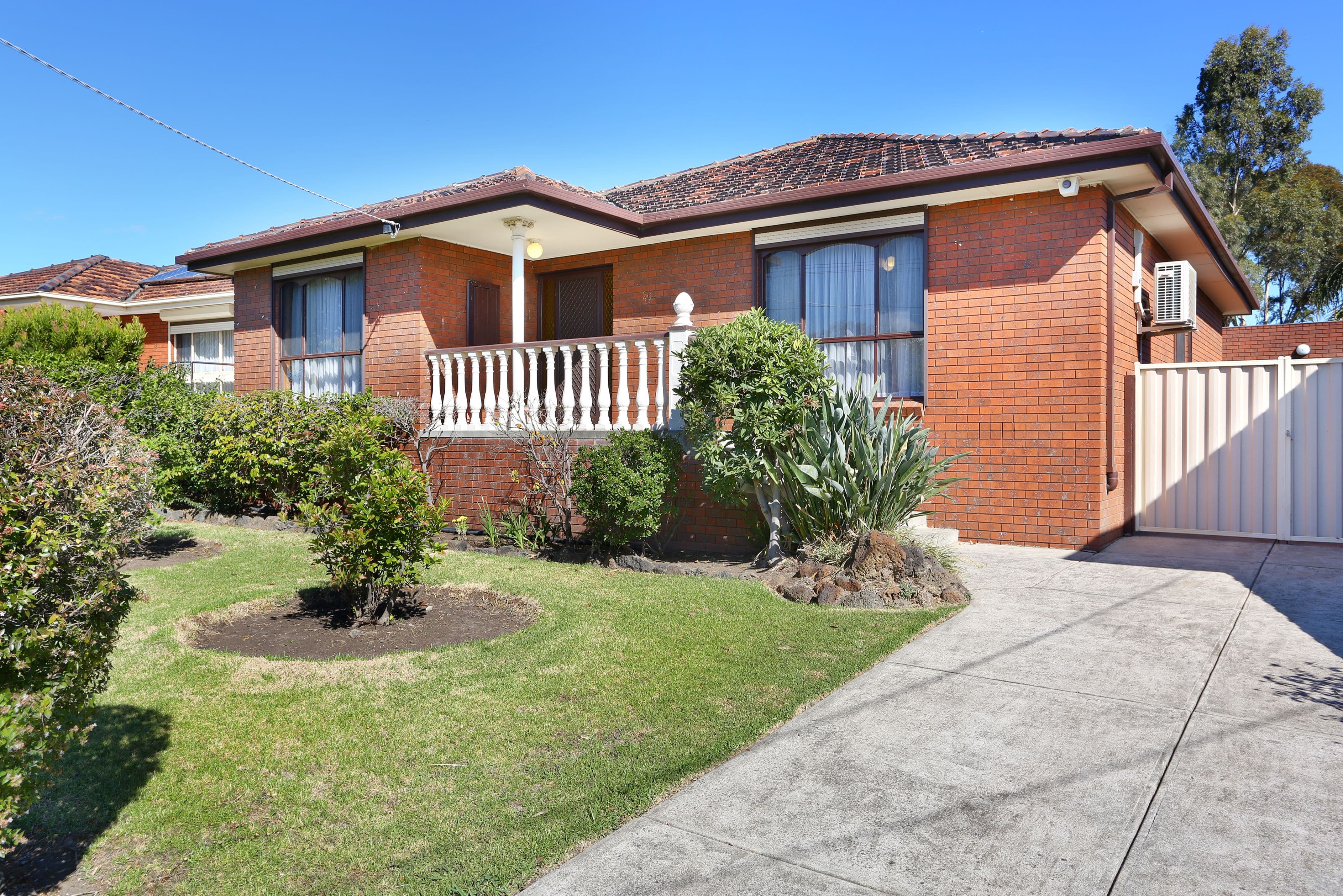 28 Alvarado Avenue, Thomastown VIC 3074, Thomastown - Image 1