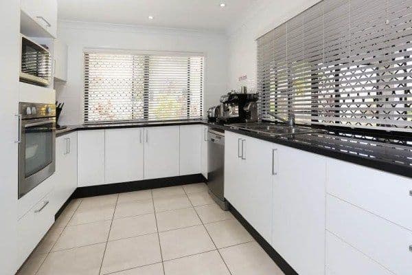 21 Ningaloo Crescent, BURDELL QLD 4818, Burdell - Thumbnail 4