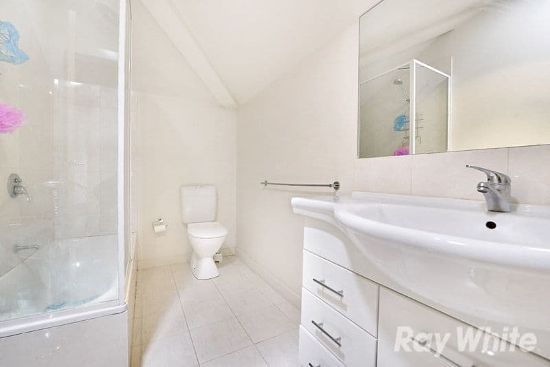 5 Berry Road, Bayswater North VIC 3153, Bayswater North - Thumbnail 4