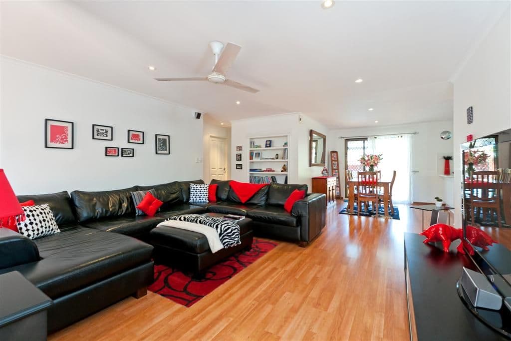 15 Julieanne Court, CLEVELAND QLD 4163, Cleveland - Thumbnail 2