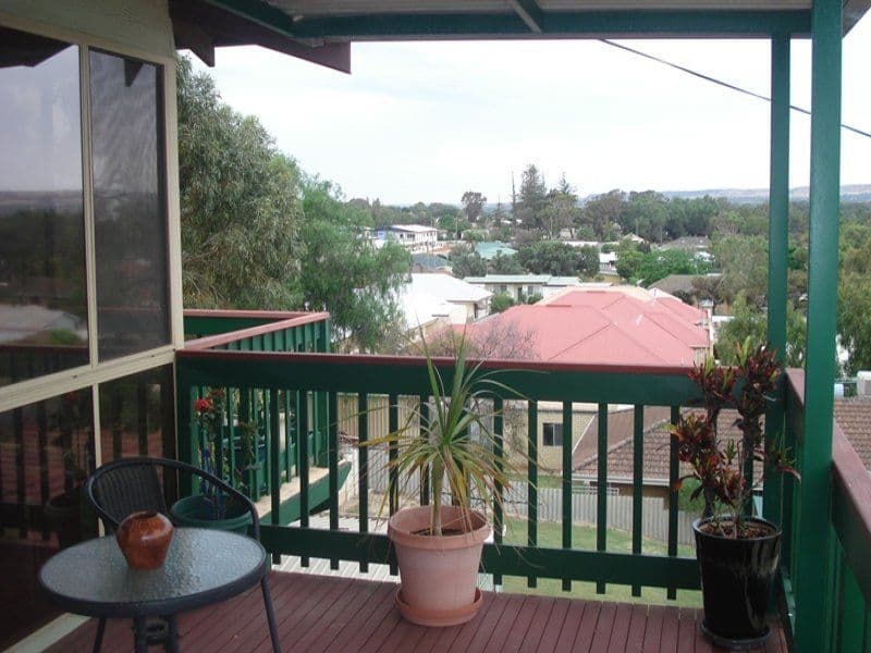 33 Lorna Street, BERESFORD WA 6530, Beresford - Thumbnail 4