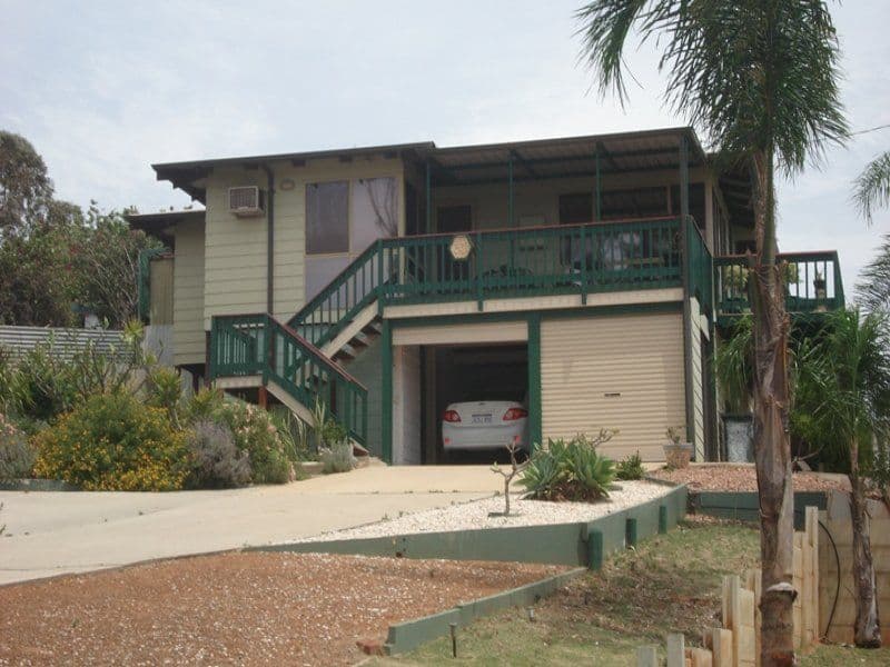 33 Lorna Street, BERESFORD WA 6530, Beresford - Thumbnail 5