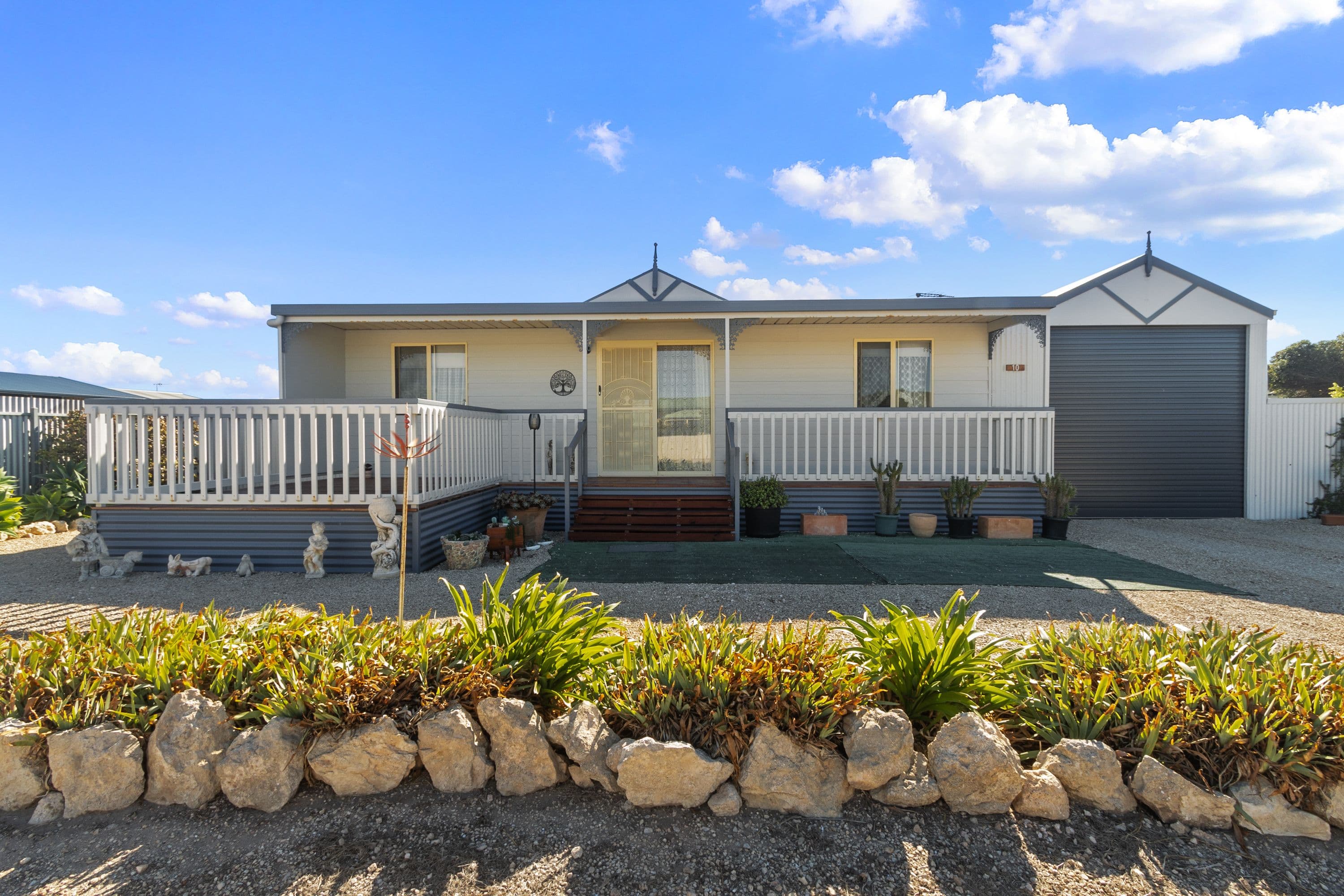 10 Neyler Street, Edithburgh SA 5583, Edithburgh - Image 1
