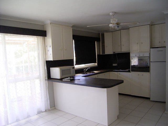 85 Howlong Road, BURRUMBUTTOCK NSW 2642, Burrumbuttock - Thumbnail 2