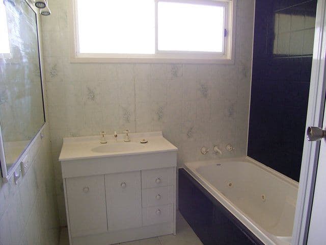 85 Howlong Road, BURRUMBUTTOCK NSW 2642, Burrumbuttock - Thumbnail 3