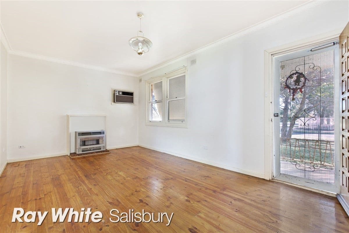 2 Minchington Road, Elizabeth North SA 5113, Elizabeth North - Thumbnail 2