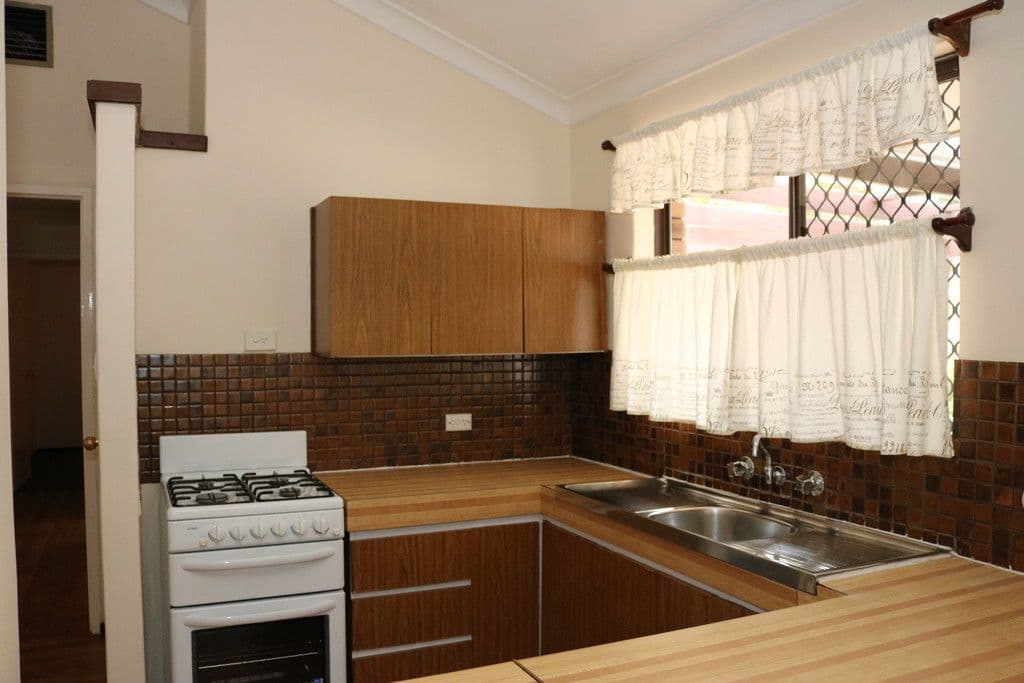 8 Minilya Court, Gosnells WA 6110, Gosnells - Thumbnail 3