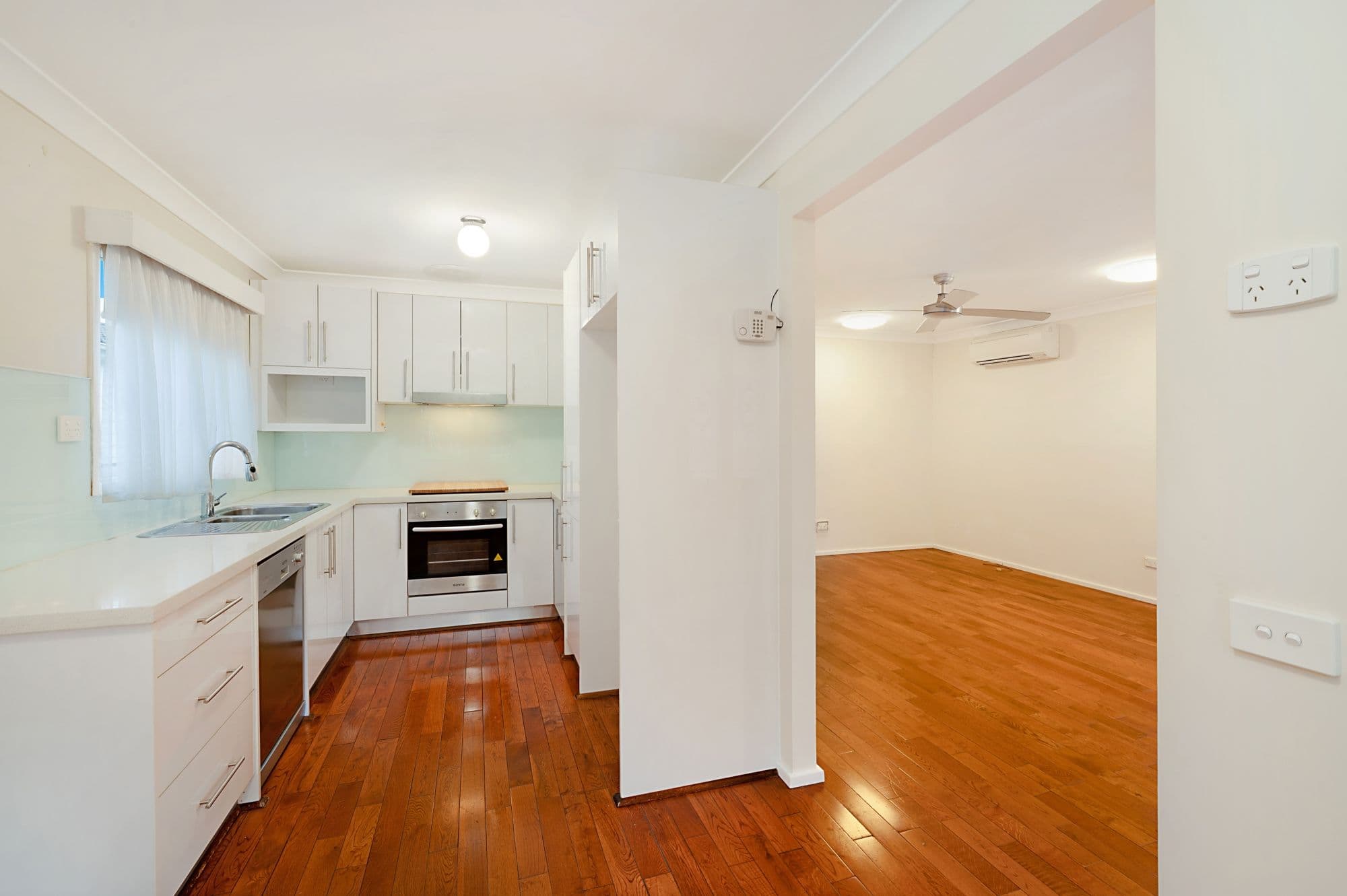 28 Railway Parade, Cardiff NSW 2285, Cardiff - Thumbnail 2