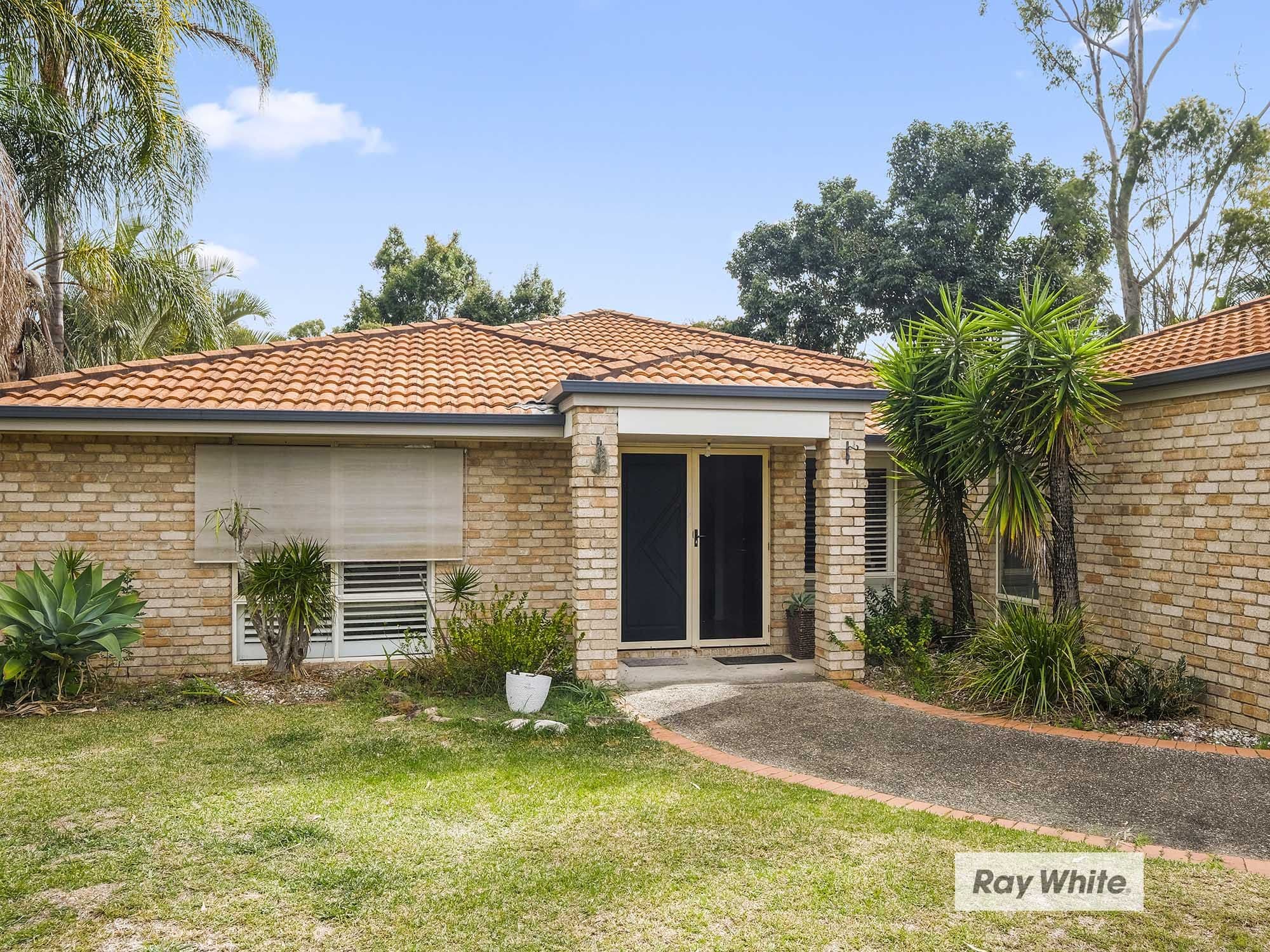 4 Winnecke Close, Forest Lake QLD 4078, Forest Lake - Thumbnail 2