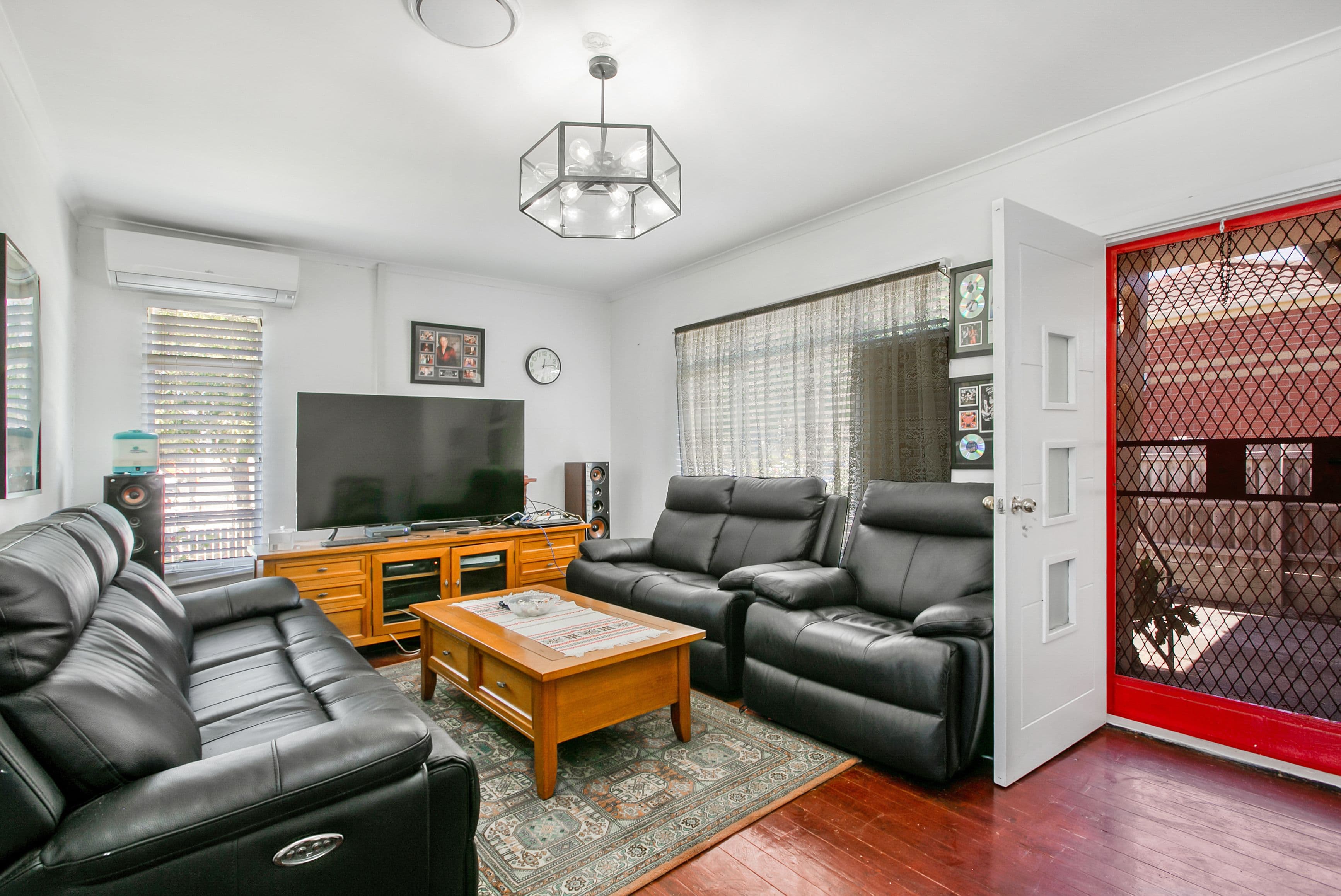 82 Blake Street, Reservoir VIC 3073, Reservoir - Thumbnail 3