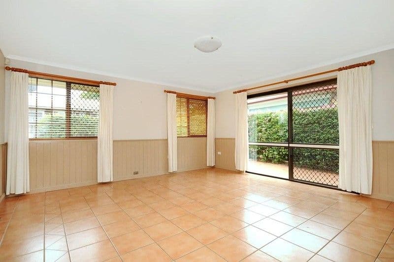 14 Marigold Street, CENTENARY HEIGHTS QLD 4350, Centenary Heights - Thumbnail 5
