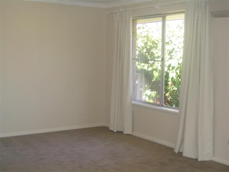 8 Petunia Street, KALAMUNDA WA 6076, Kalamunda - Thumbnail 4