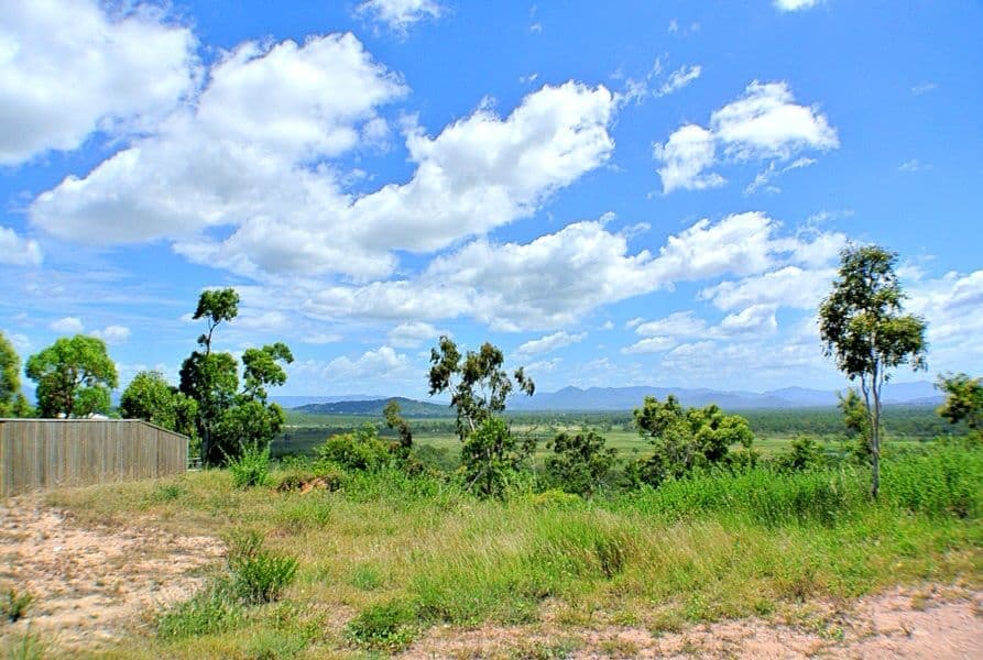 63 Goicoechea Drive, BUSHLAND BEACH QLD 4818, Bushland Beach - Thumbnail 6
