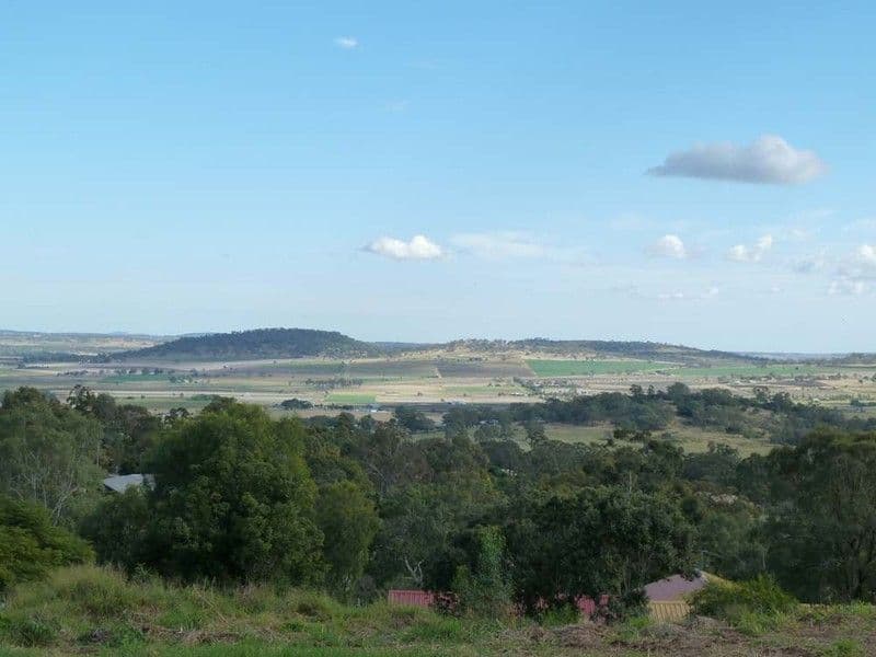 9 Skyline Drive, GLENVALE QLD 4350, Glenvale - Image 1