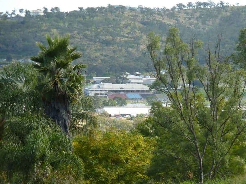 9 Skyline Drive, GLENVALE QLD 4350, Glenvale - Thumbnail 3