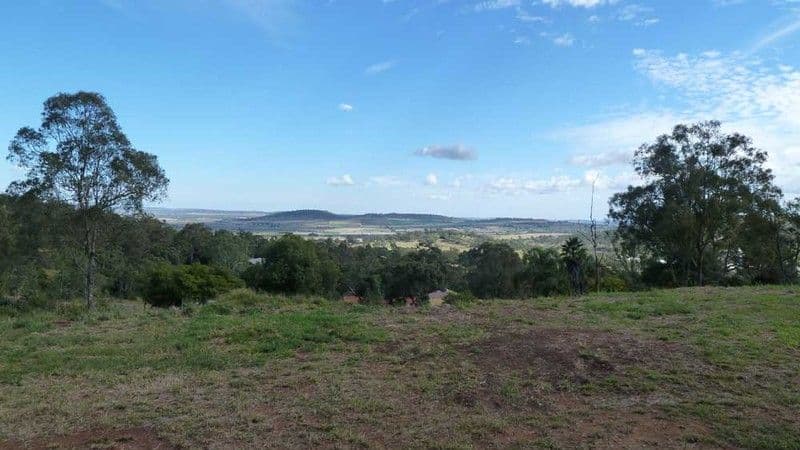 9 Skyline Drive, GLENVALE QLD 4350, Glenvale - Thumbnail 4