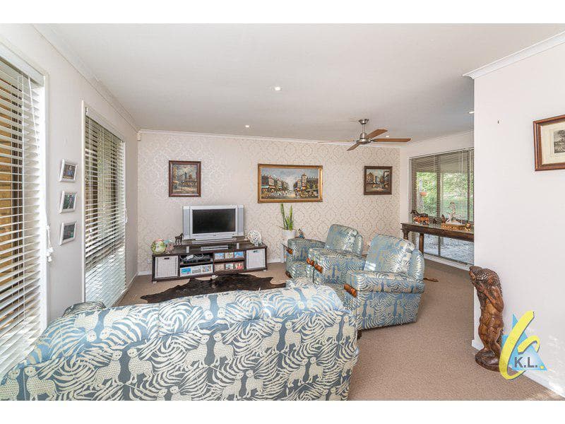 5 Carawah Court,  Karana Downs, Karana Downs - Thumbnail 2