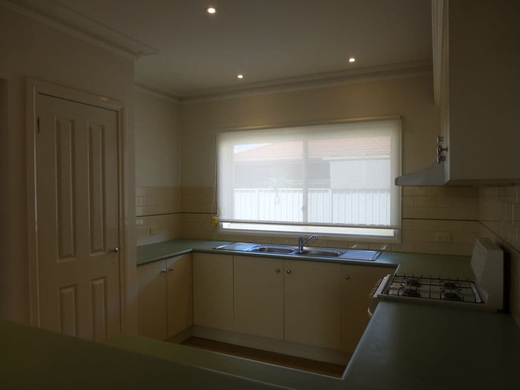 63 Landsborough Street, ECHUCA VIC 3564, Echuca - Thumbnail 3