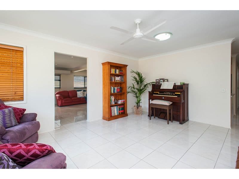 14 Frinton Street, WISHART QLD 4122, Wishart - Thumbnail 2