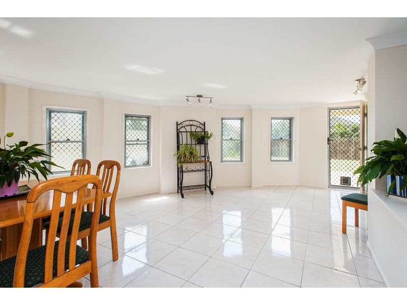 14 Frinton Street, WISHART QLD 4122, Wishart - Thumbnail 3