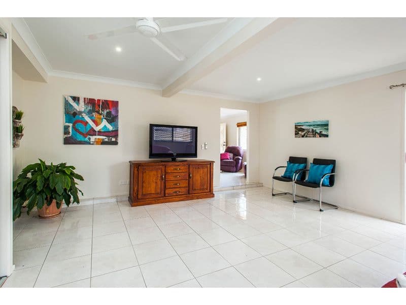 14 Frinton Street, WISHART QLD 4122, Wishart - Thumbnail 5