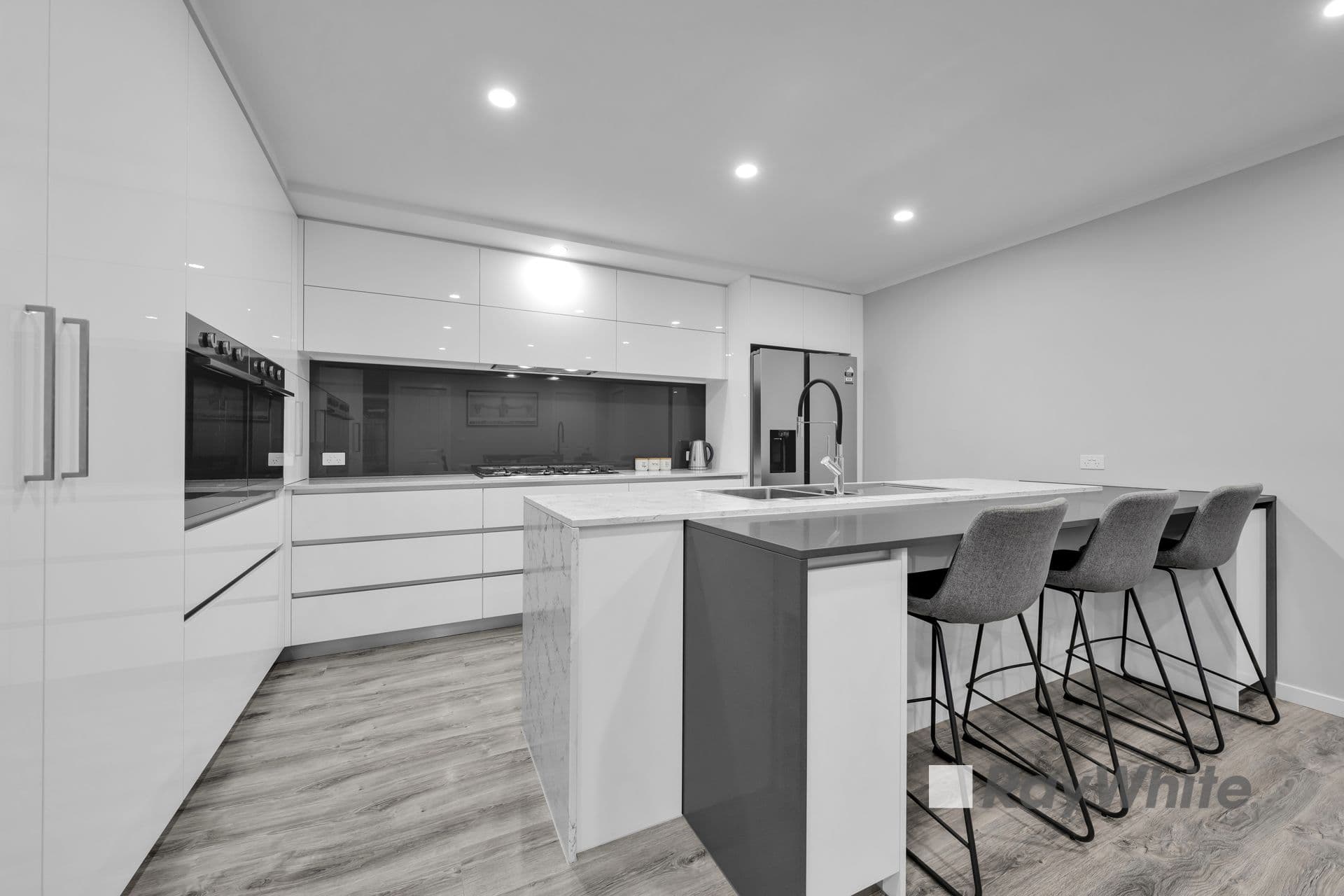 9 Woodlands Crescent, Narre Warren VIC 3805, Narre Warren - Thumbnail 4