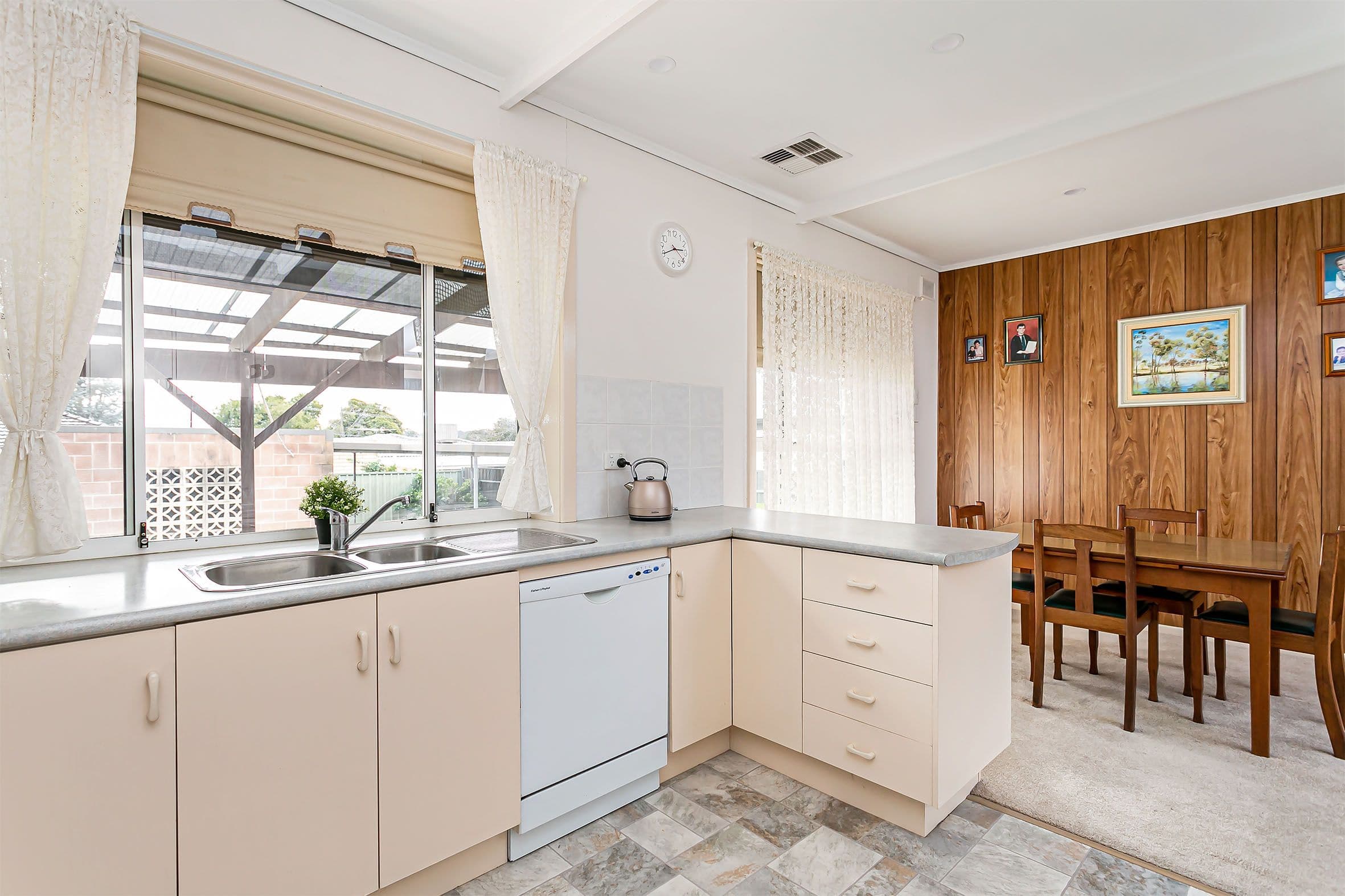 8 Rex Avenue, Gilles Plains SA 5086, Gilles Plains - Thumbnail 4