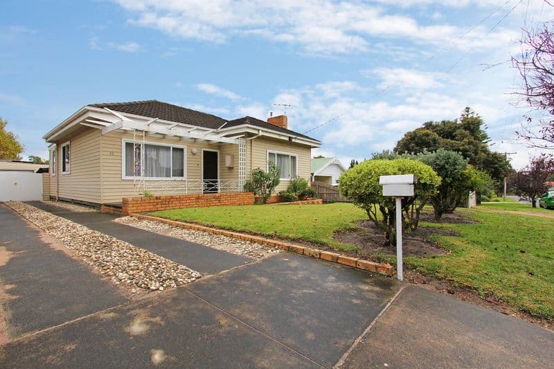 12 Thomas Street, ROSEBUD VIC 3939, Rosebud - Thumbnail 2