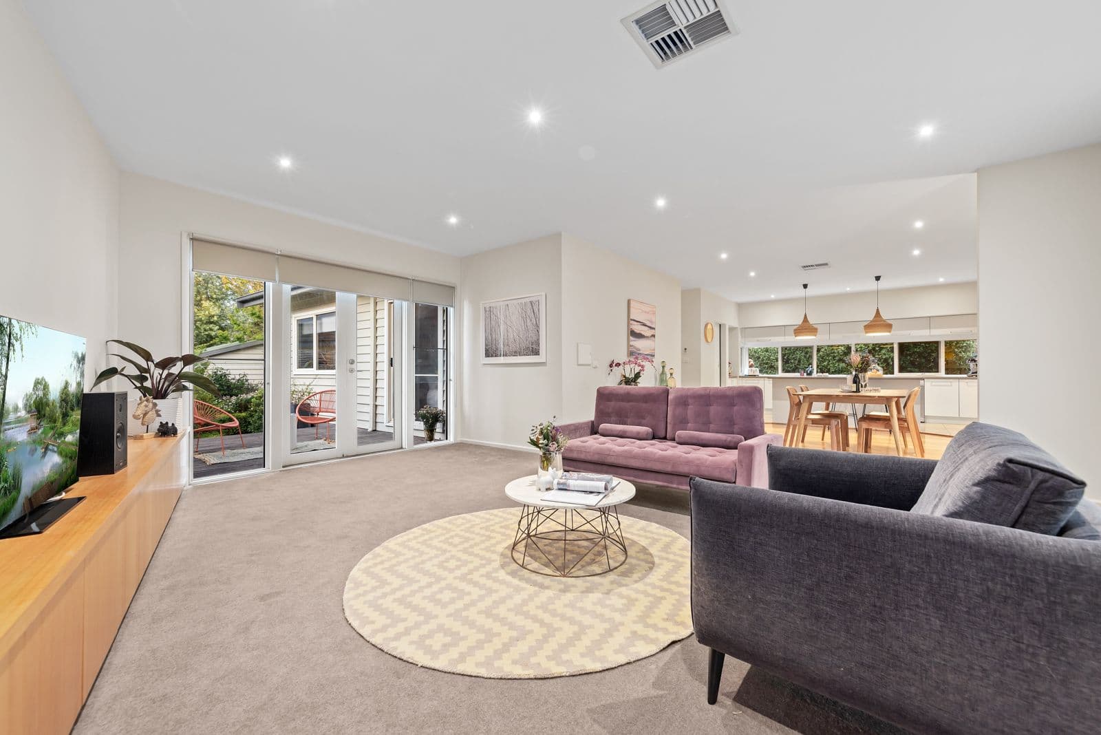 12 Roberts Avenue, Box Hill South VIC 3128, Box Hill South - Thumbnail 3