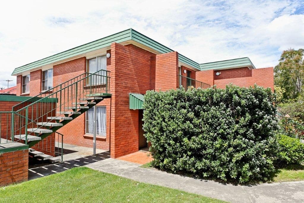 20  Lincoln Street, LINDISFARNE TAS 7015, Lindisfarne - Image 1
