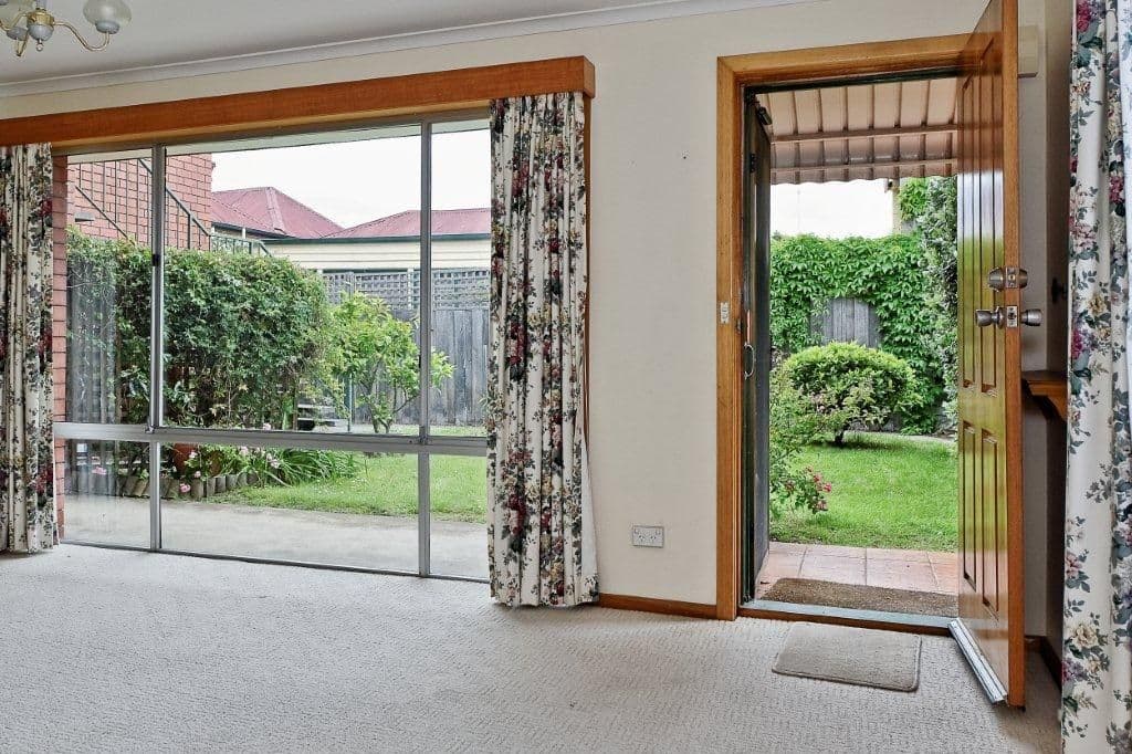 20  Lincoln Street, LINDISFARNE TAS 7015, Lindisfarne - Thumbnail 6