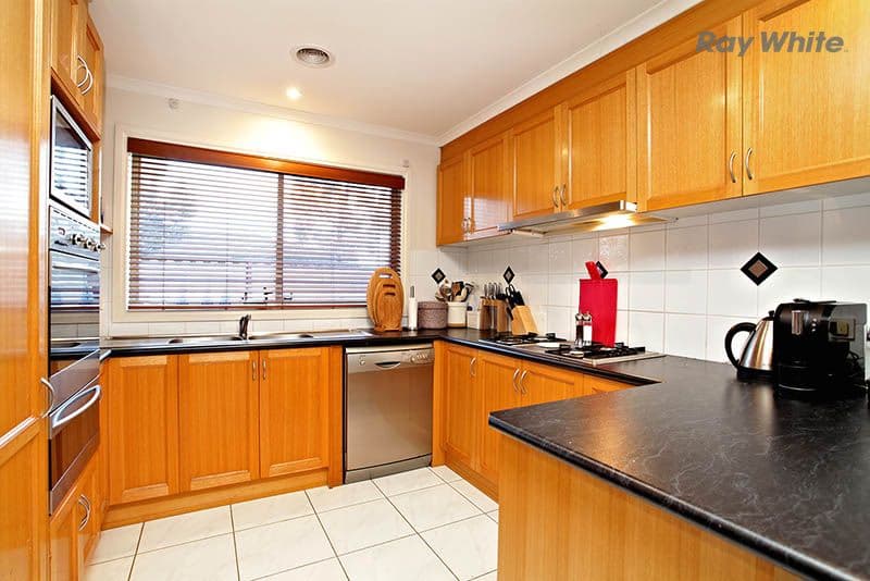 8 Caledonian Way, POINT COOK VIC 3030, Point Cook - Thumbnail 5