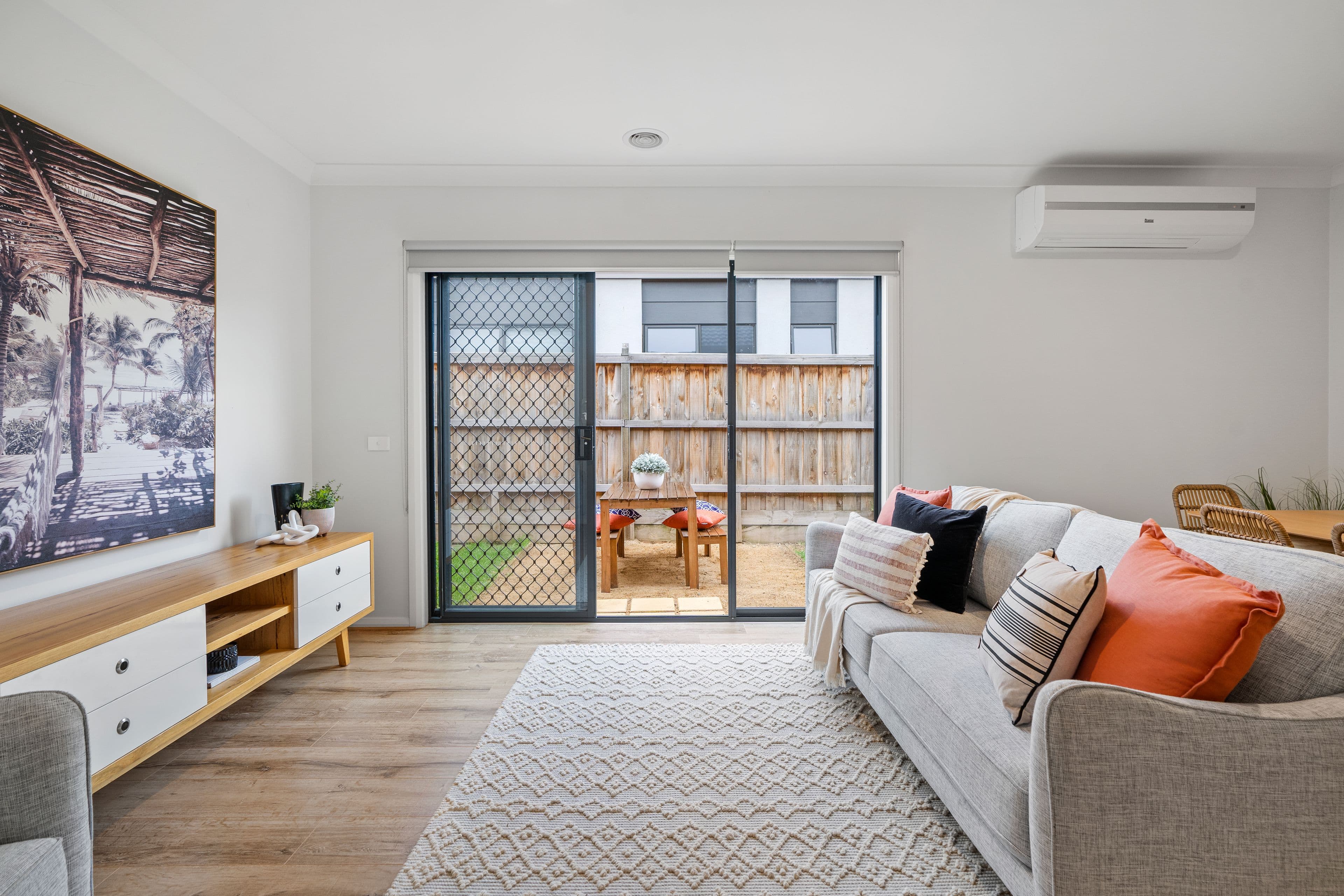 8 Shawshank Avenue, Clyde VIC 3978, Clyde - Thumbnail 4