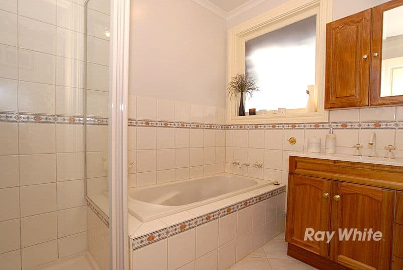 3 Orton Rise, ENDEAVOUR HILLS VIC 3802, Endeavour Hills - Thumbnail 7