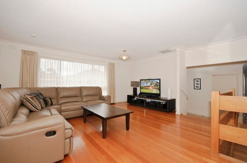 15 Wallace Way, MOOROOLBARK VIC 3138, Mooroolbark - Thumbnail 2