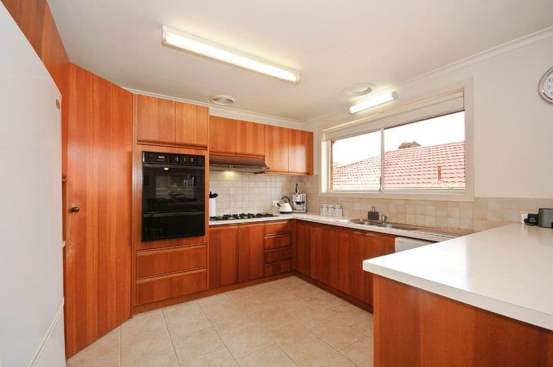 15 Wallace Way, MOOROOLBARK VIC 3138, Mooroolbark - Thumbnail 3