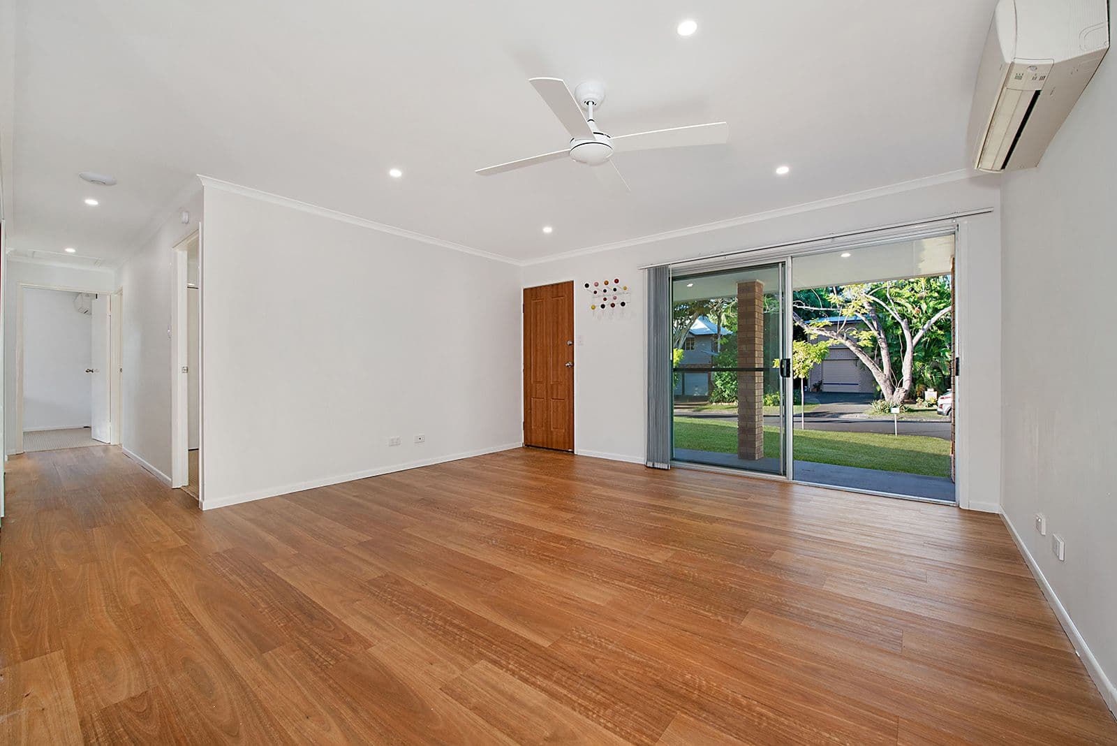10 Donatello Street, Fig Tree Pocket QLD 4069, Fig Tree Pocket - Thumbnail 7