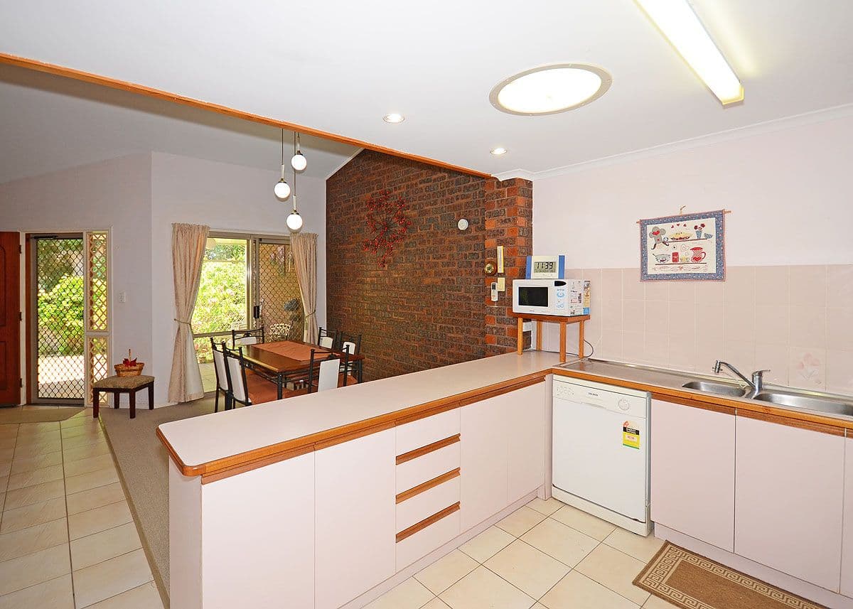 123 Freshwater Street, TORQUAY QLD 4655, Torquay - Thumbnail 6