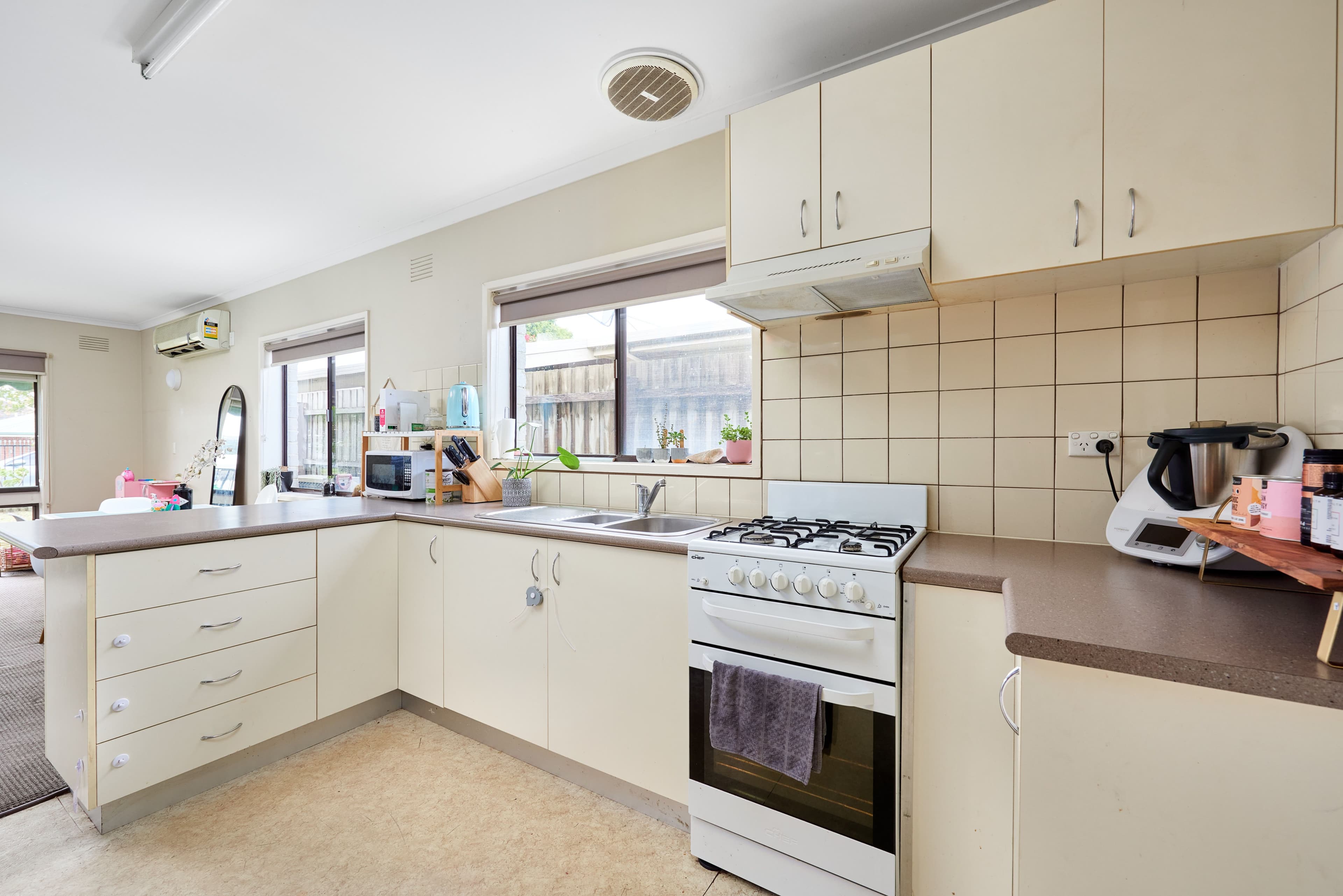 136 Second Avenue, Rosebud VIC 3939, Rosebud - Thumbnail 2