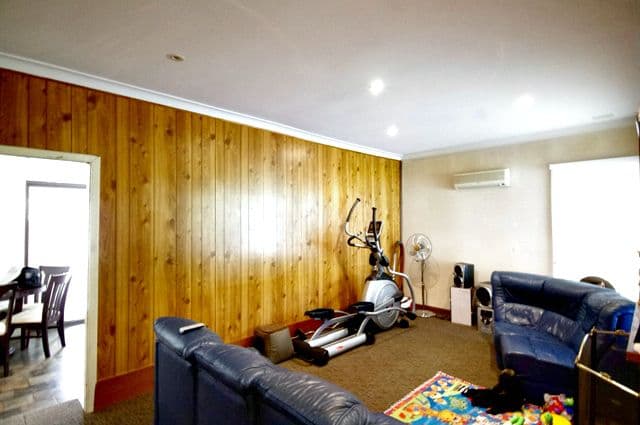 25 Selhurst Way, BALGA WA 6061, Balga - Thumbnail 4
