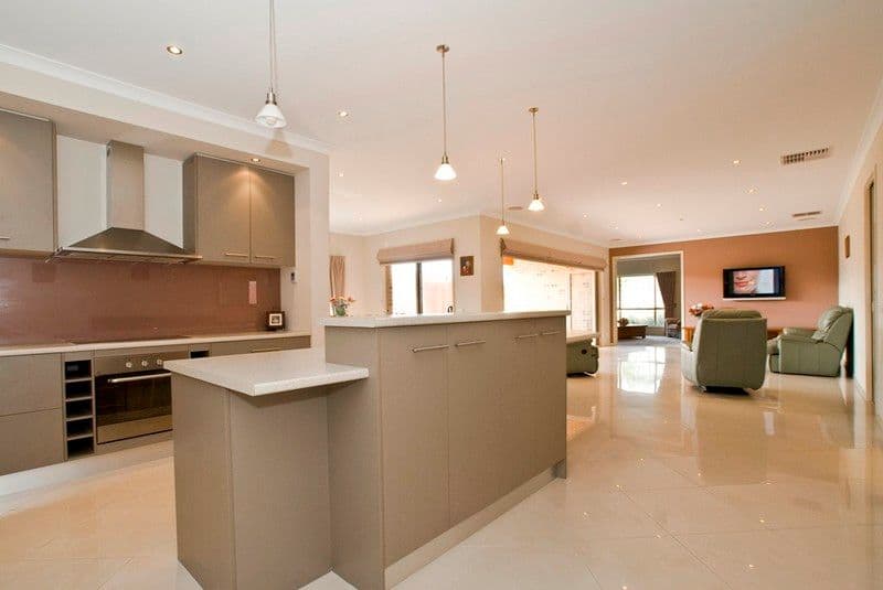 67 KINGSBURGH Lane, LILYDALE VIC 3140, Lilydale - Thumbnail 2