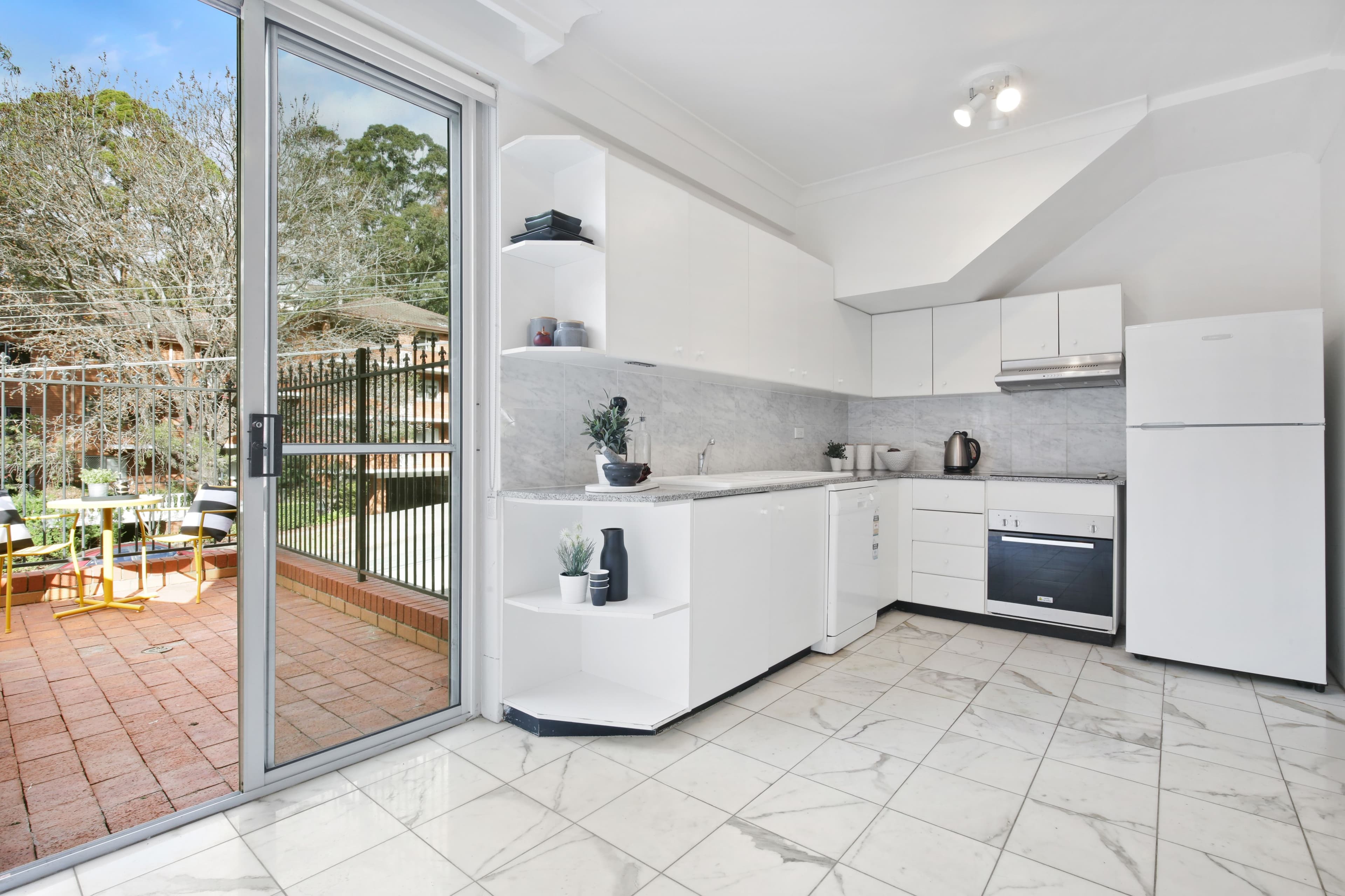 8 Robert Street, Artarmon NSW 2064, Artarmon - Thumbnail 4