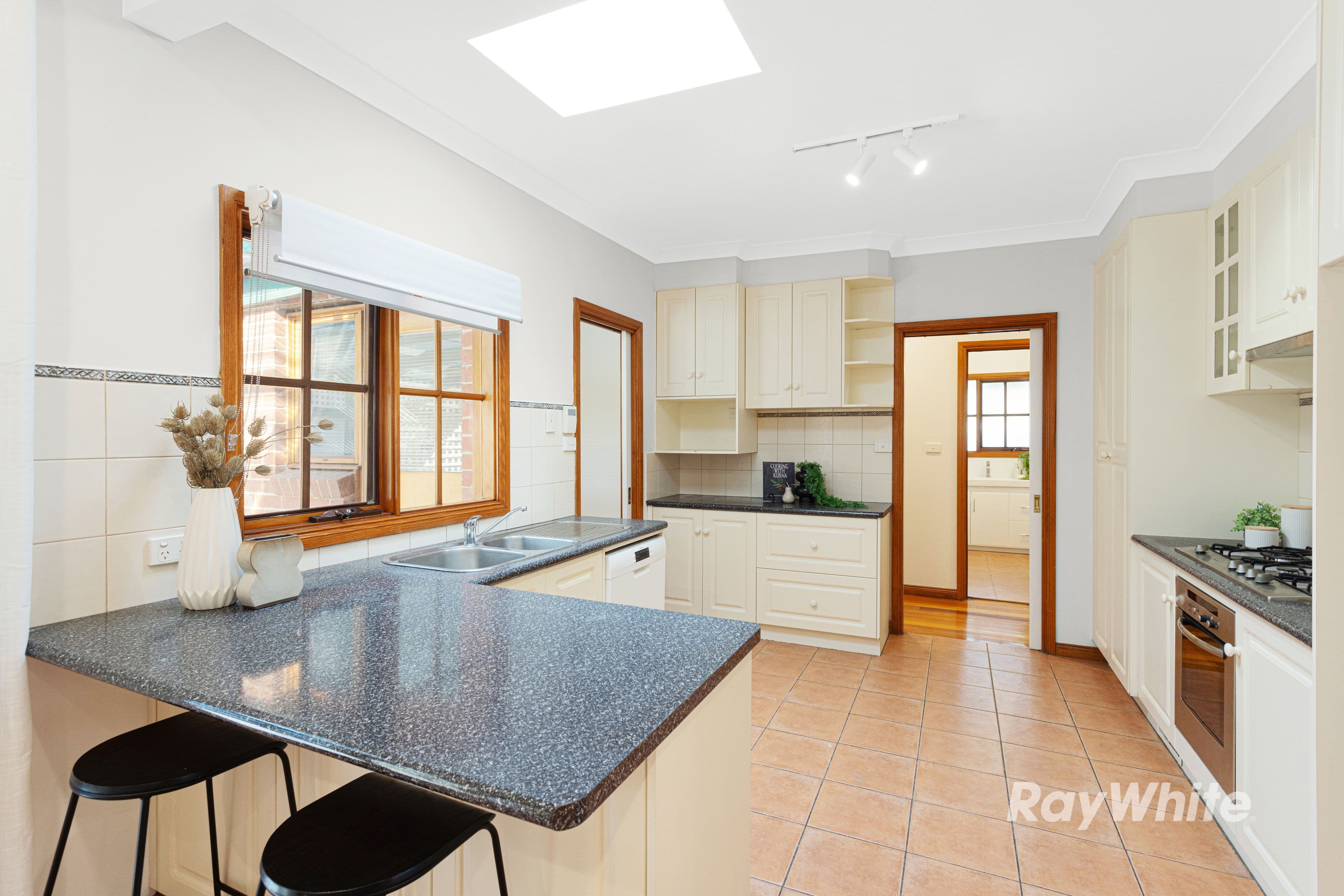 18A Canterbury Street, Hughesdale VIC 3166, Hughesdale - Thumbnail 4